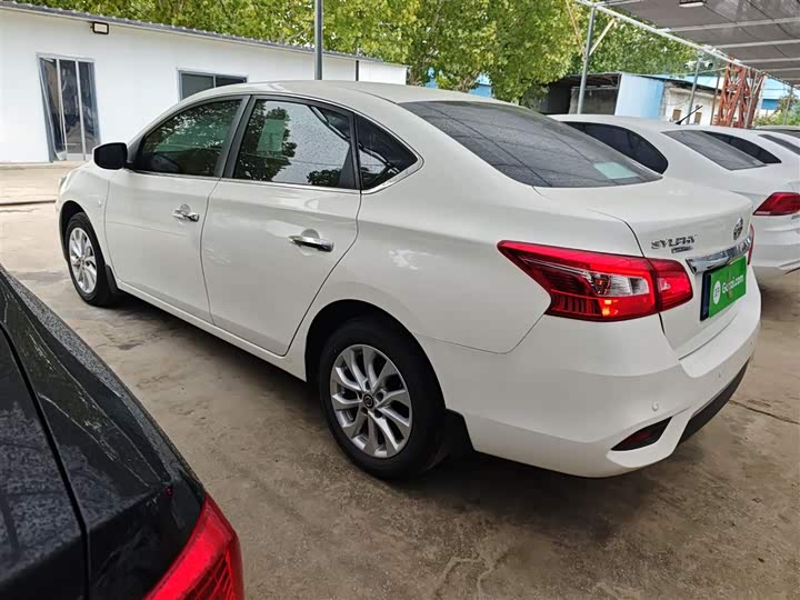 Фото 5 - Nissan Sylphy