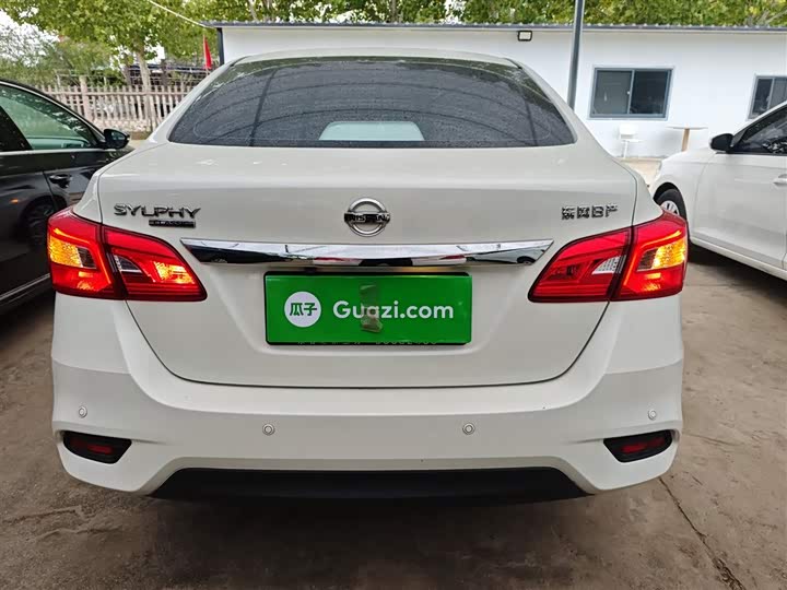 Фото 6 - Nissan Sylphy