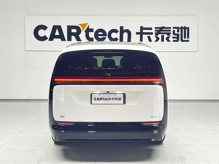 Фото 4 - LiXiang Mega