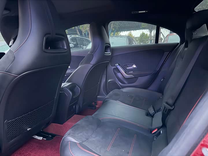 Фото 4 - Mercedes-Benz CLA-Class