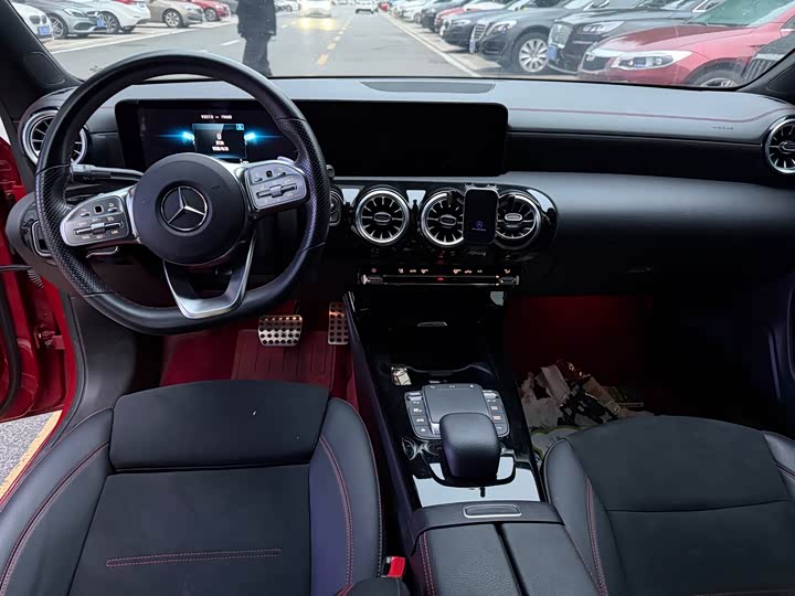 Фото 5 - Mercedes-Benz CLA-Class