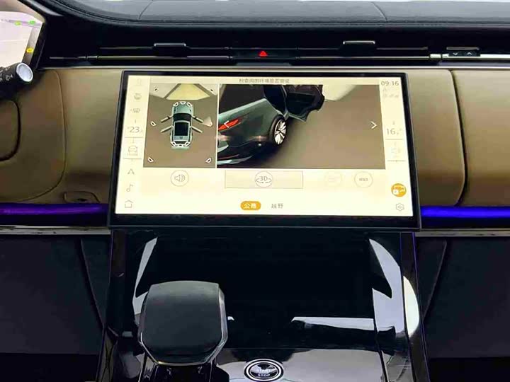 Фото 16 - Land Rover Range Rover Sport