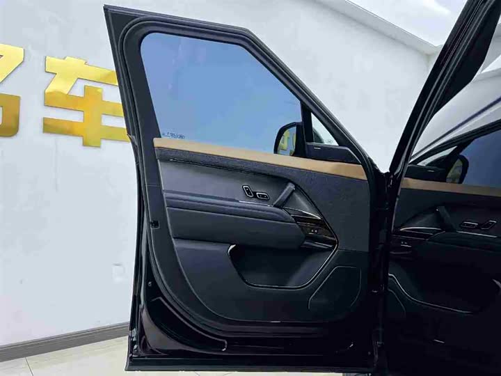 Фото 21 - Land Rover Range Rover Sport