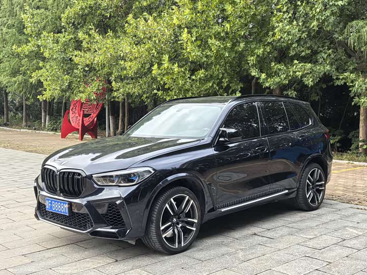 Фото 2 - BMW X5 M