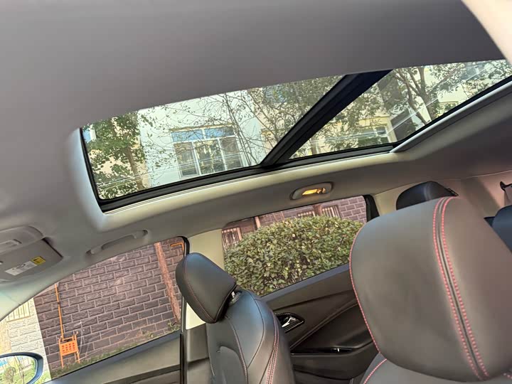 Фото 11 - Chevrolet Orlando