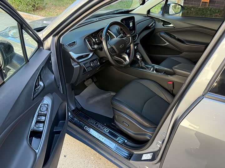 Фото 9 - Chevrolet Orlando