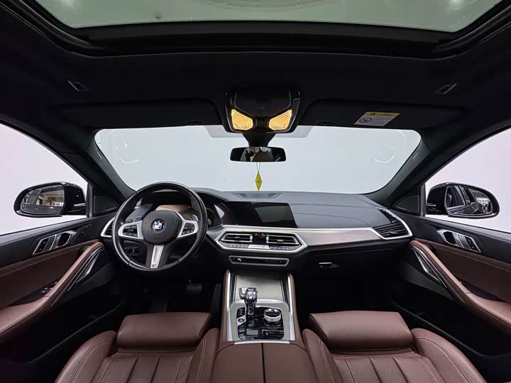 Фото 18 - BMW X6