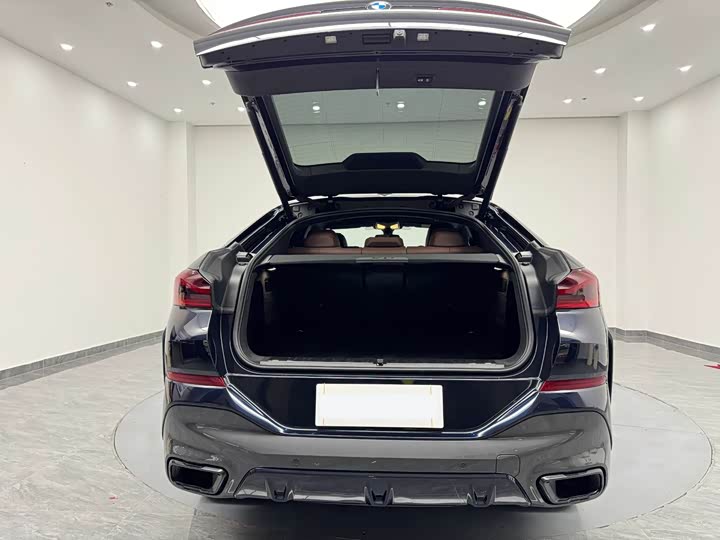 Фото 23 - BMW X6