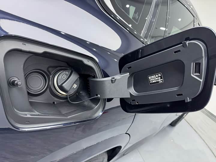 Фото 26 - BMW X6