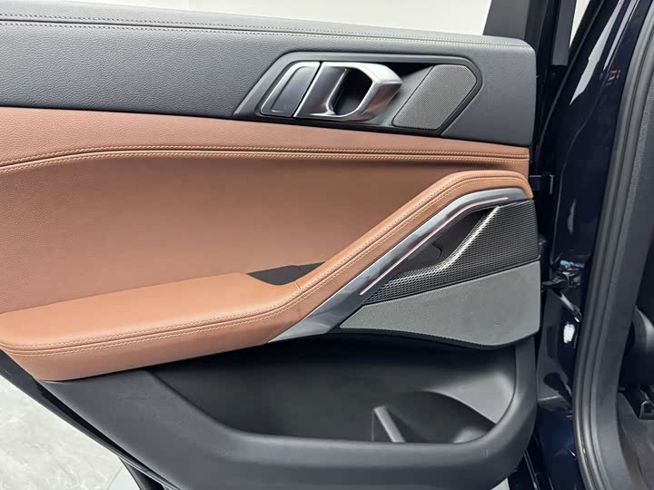 Фото 39 - BMW X6