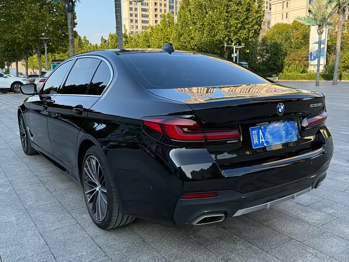 Фото 3 - BMW 5 Series