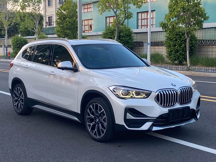 Фото 3 - BMW X1