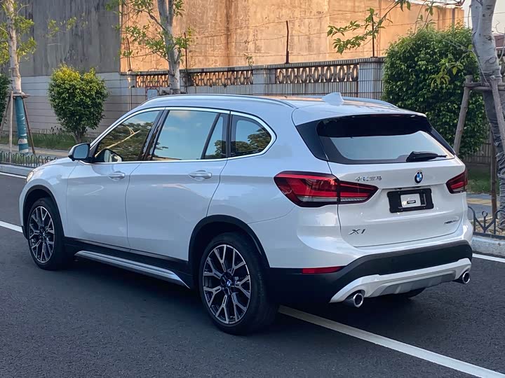 Фото 7 - BMW X1