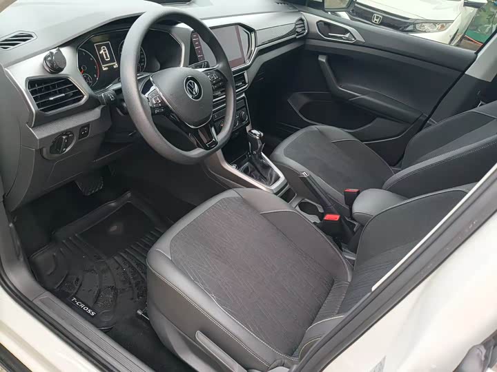 Фото 4 - Volkswagen T-Cross