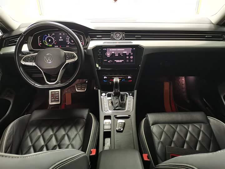 Фото 10 - Volkswagen Magotan GTE Hybrid