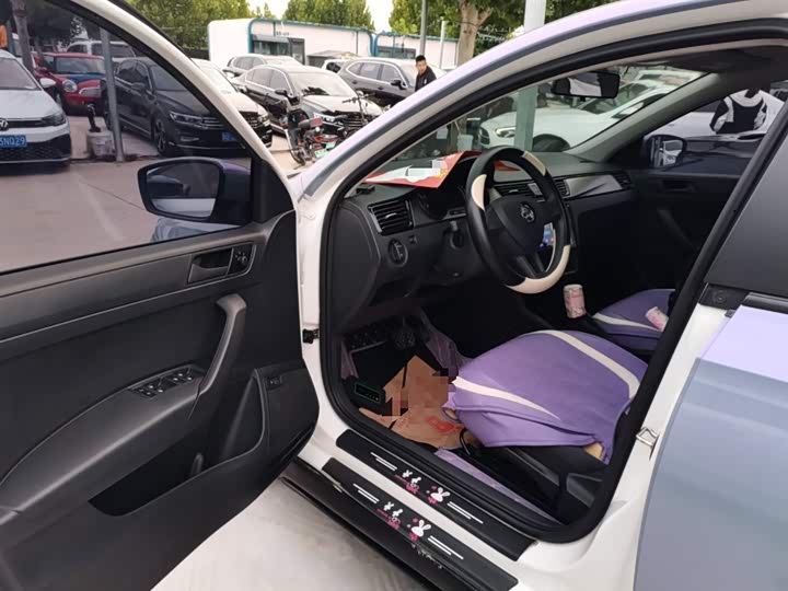 Фото 16 - Skoda Rapid