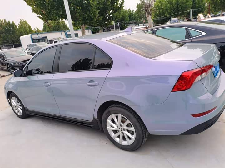 Фото 5 - Skoda Rapid