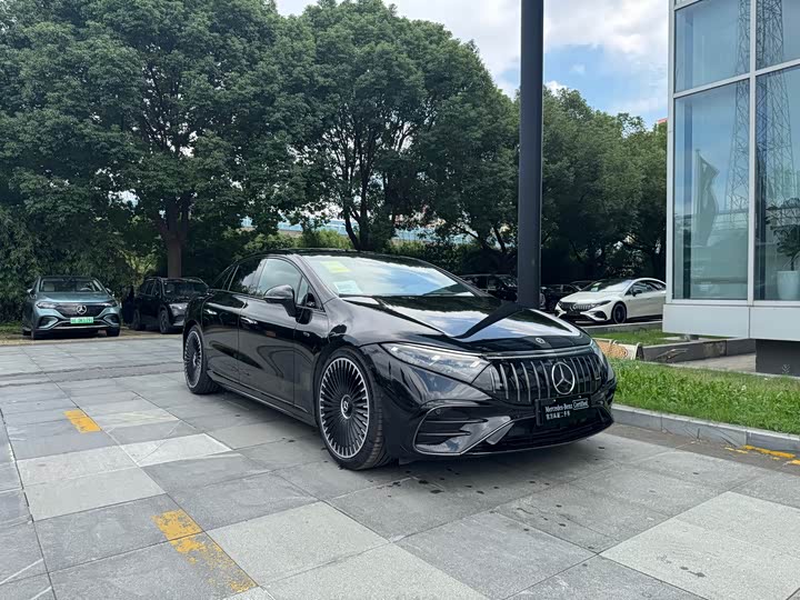 Фото 3 - Mercedes-Benz EQS AMG