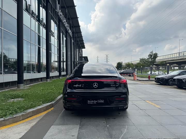 Фото 6 - Mercedes-Benz EQS AMG