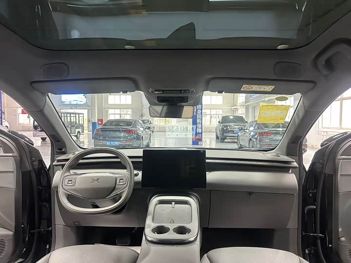 Фото 11 - XPeng G7