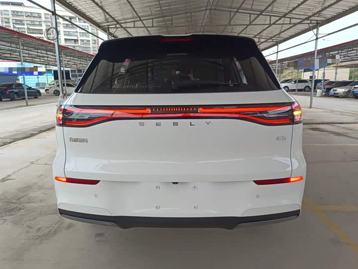 Фото 6 - Geely Galaxy E5