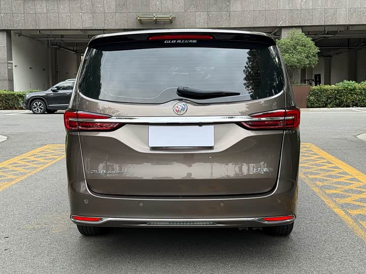 Фото 5 - Buick GL8 ES