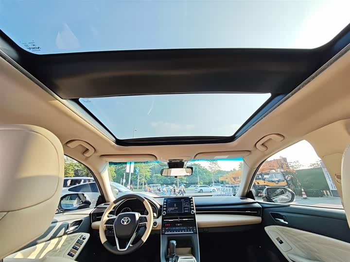 Фото 20 - Toyota Avalon