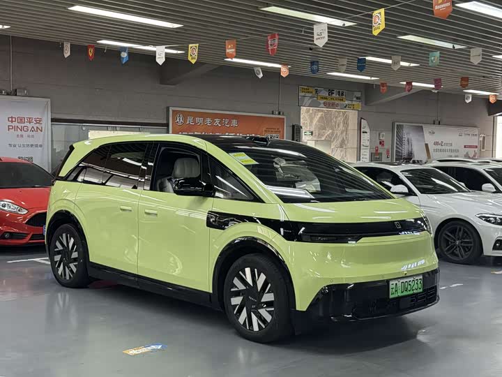 Фото 5 - Zeekr Mix