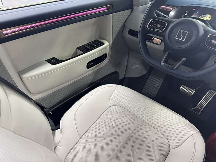 Фото 9 - Zeekr Mix