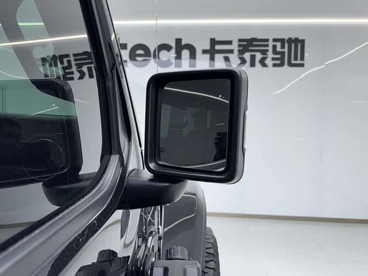 Фото 19 - Jeep Gladiator