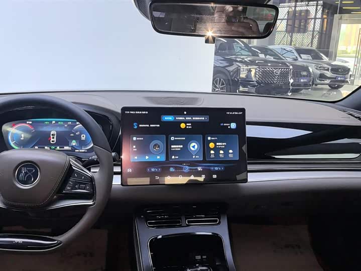 Фото 13 - BYD Han