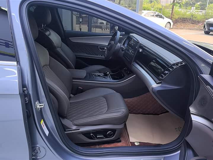 Фото 8 - BYD Han