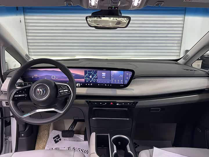 Фото 12 - Buick GL8 ES