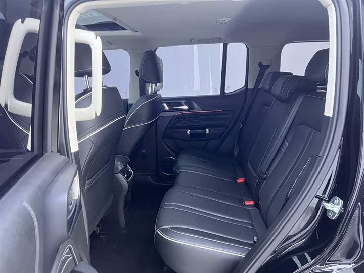 Фото 17 - Tank 300