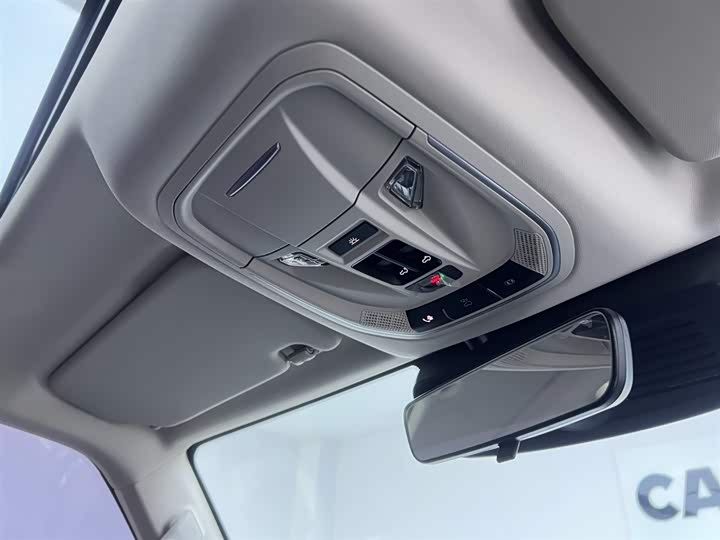 Фото 20 - Tank 300