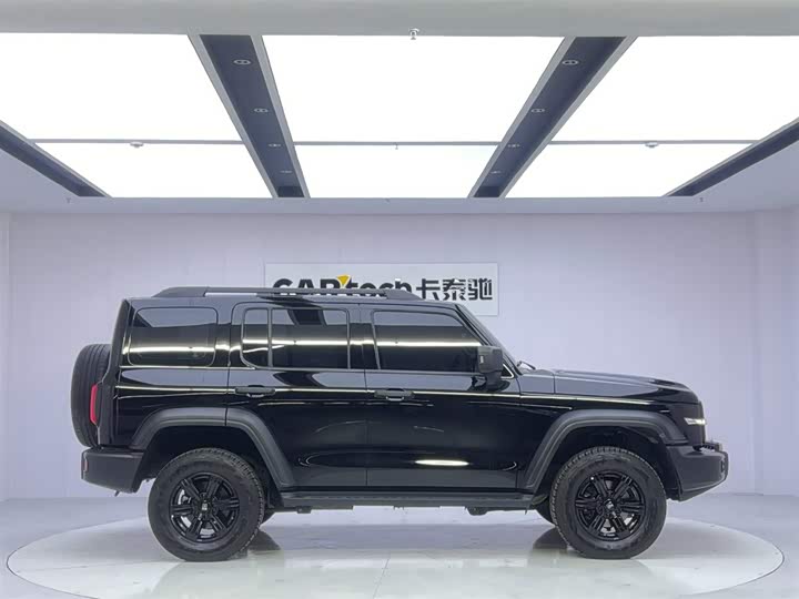 Фото 6 - Tank 300