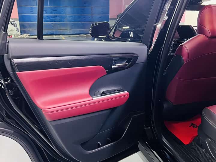 Фото 34 - Toyota Crown Kluger