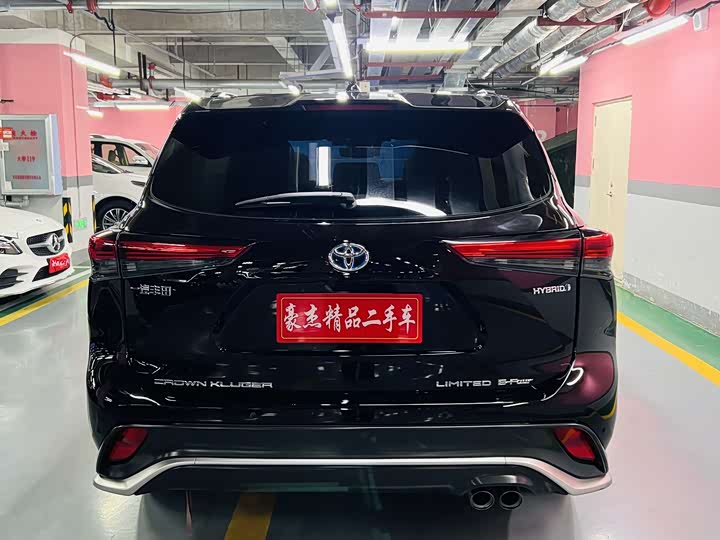 Фото 5 - Toyota Crown Kluger