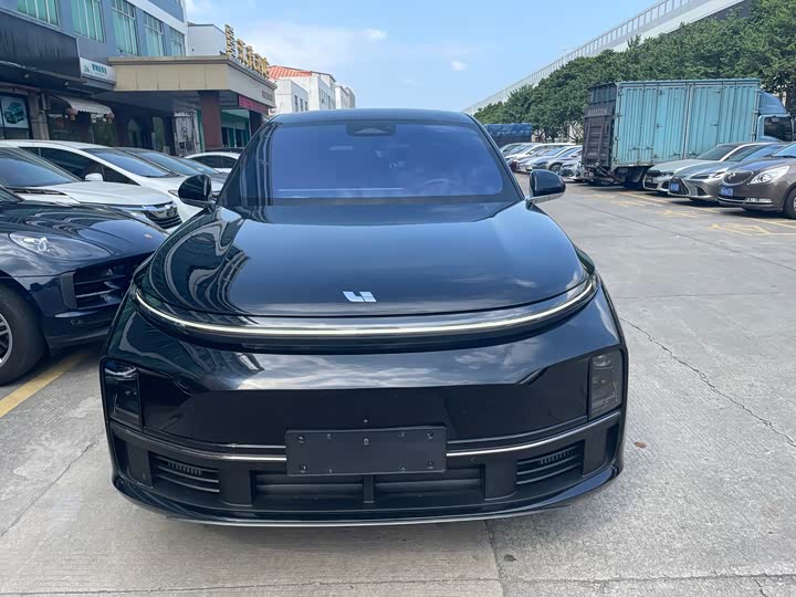 Фото 1 - LiXiang L7