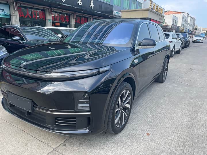 Фото 2 - LiXiang L7