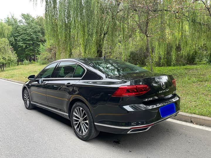 Фото 4 - Volkswagen Magotan