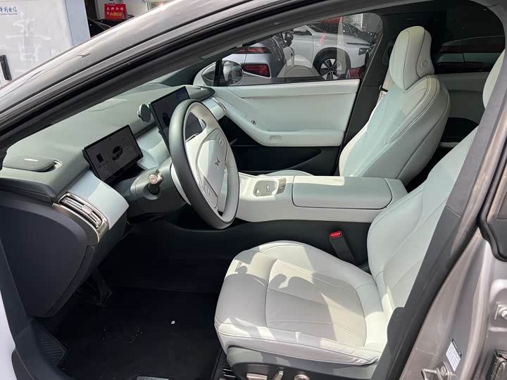 Фото 7 - XPeng F57