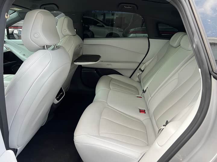 Фото 8 - XPeng F57