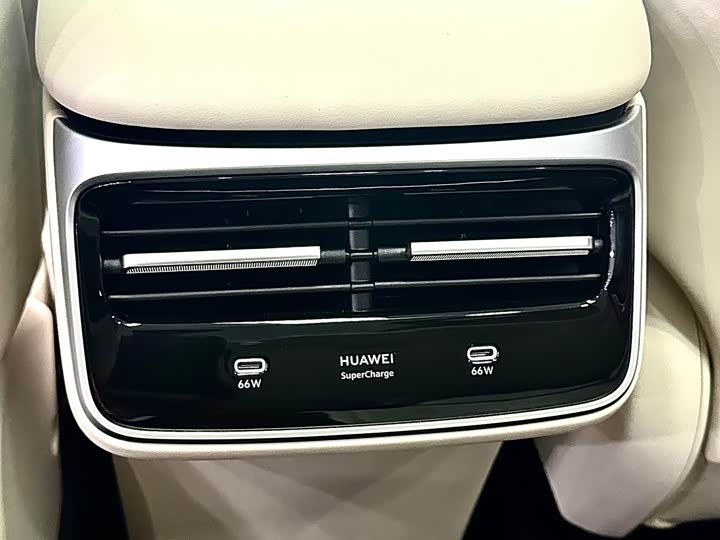 Фото 10 - Luxeed R7