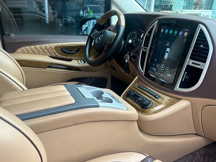 Фото 15 - Mercedes-Benz Vito