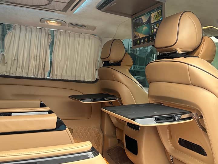 Фото 18 - Mercedes-Benz Vito