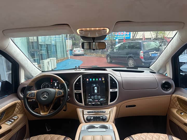 Фото 20 - Mercedes-Benz Vito