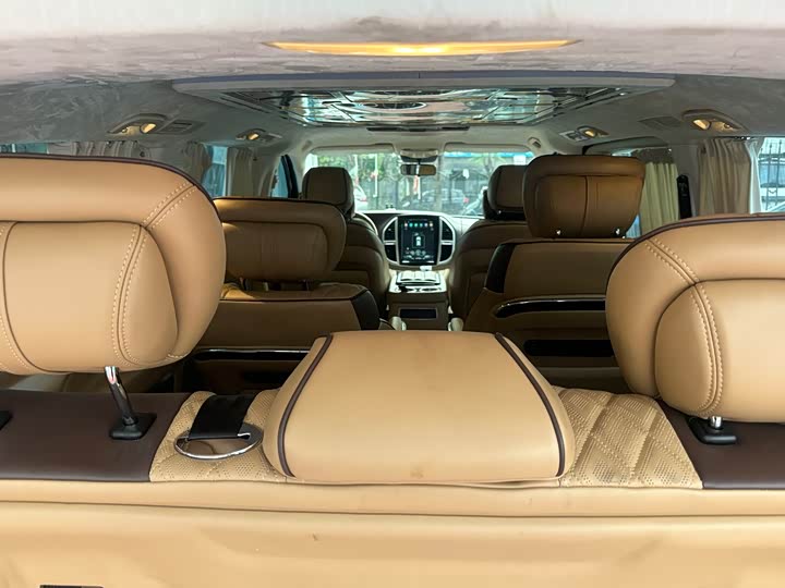 Фото 9 - Mercedes-Benz Vito