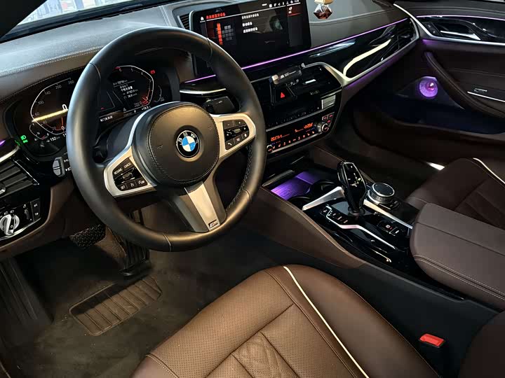 Фото 10 - BMW 5 Series