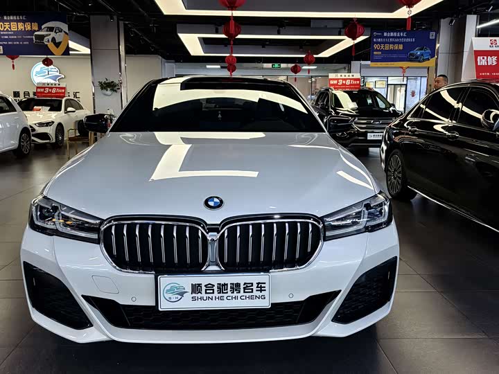 Фото 2 - BMW 5 Series